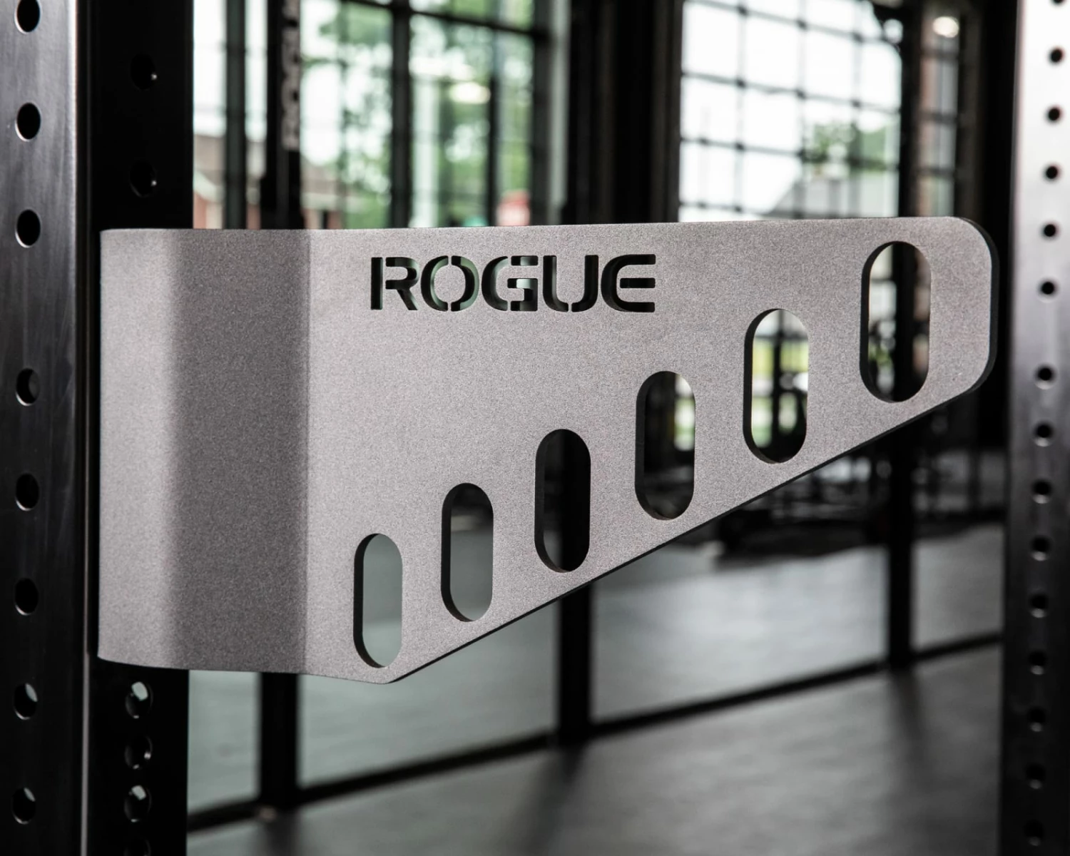 Rogue Fitness Monster Lite Chain Hanger - Image 2