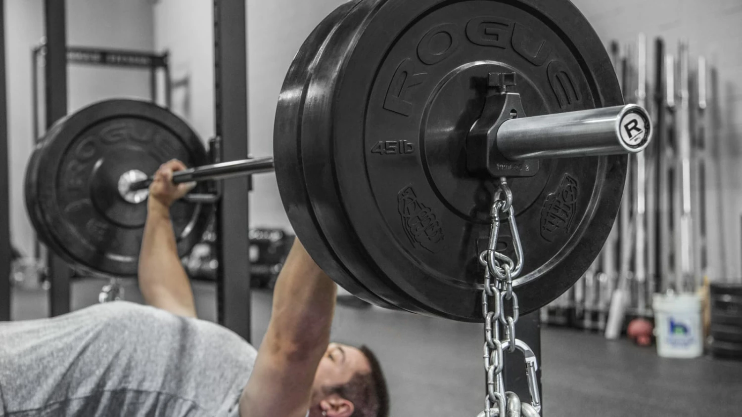 Rogue Fitness Rogue Proloc™ 2 Chain Collars - Pair - Image 3