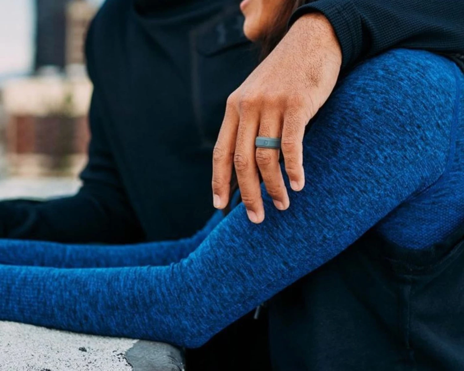 Qalo Men's Step Edge Q2X™ Silicone Ring - Image 2