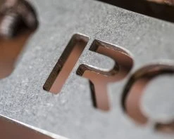 Rogue Fitness Rogue Bottle Opener -Rogue Fitness RA0642 WEB4 otnyhi