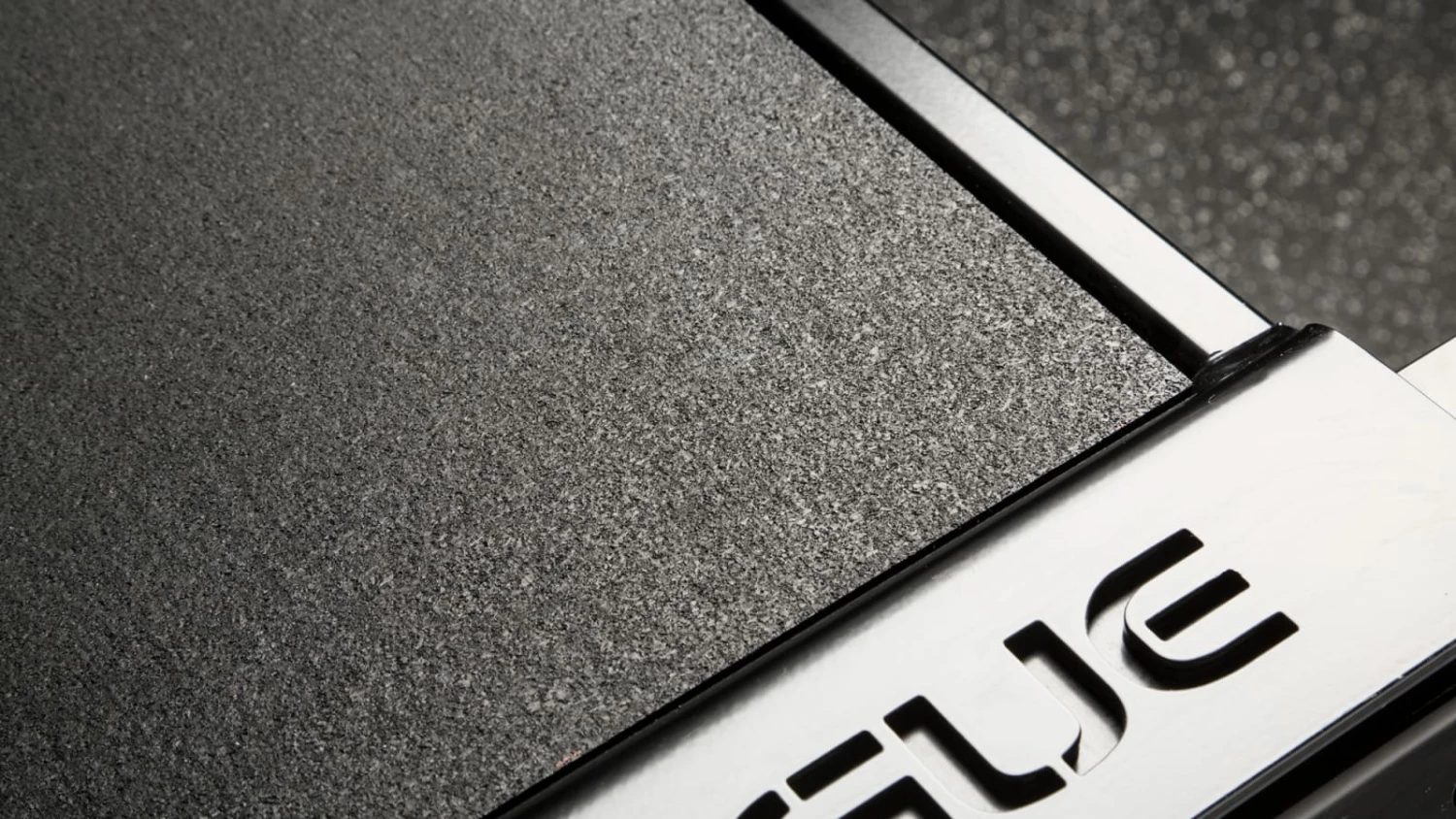 Rogue Fitness Rogue Monster Utility Seat - Image 4