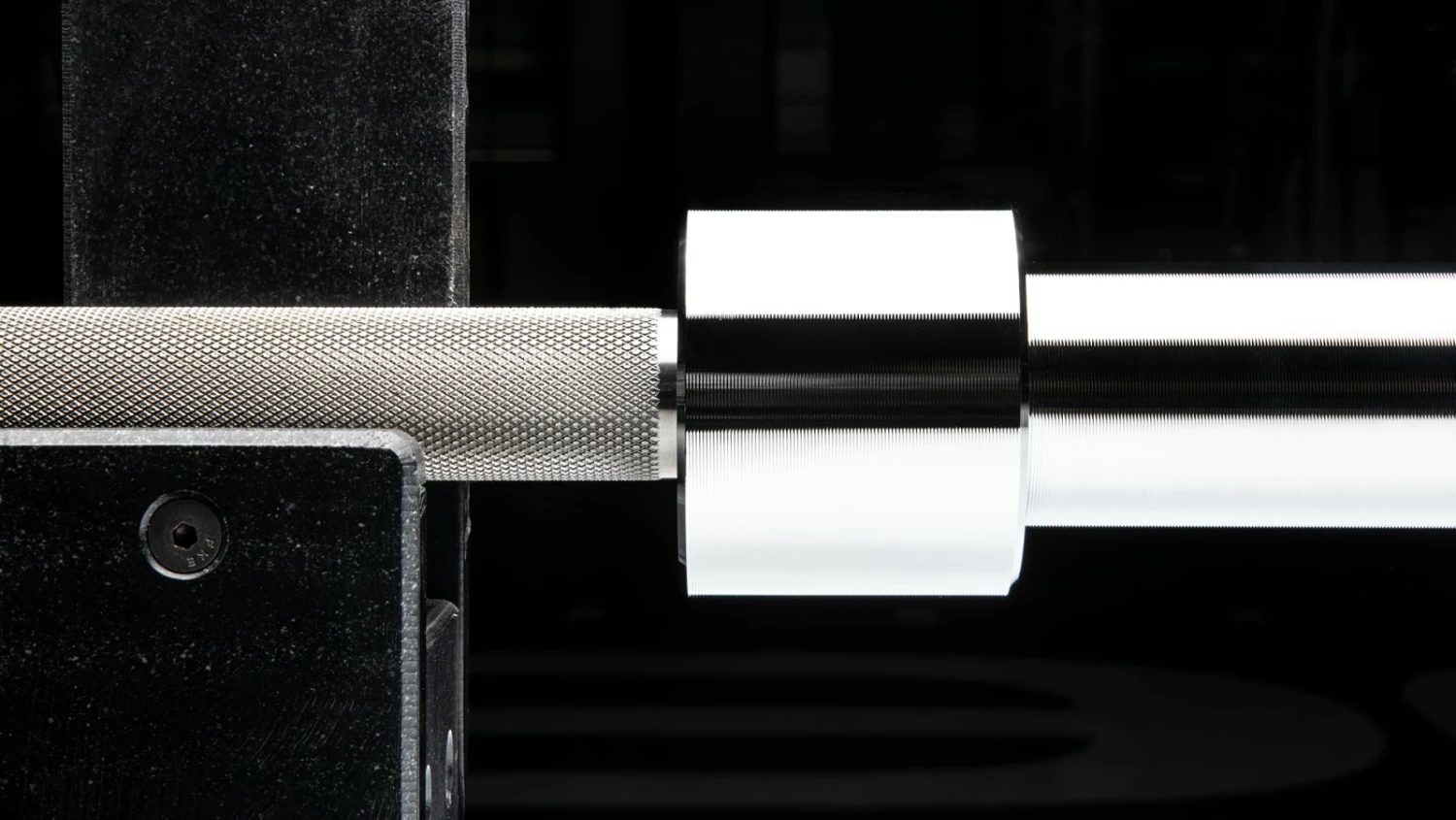 Rogue Fitness Rogue 32MM Squat Bar - Image 3