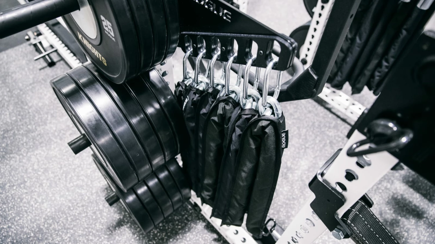 Rogue Fitness Monster Chain Hanger - Image 4