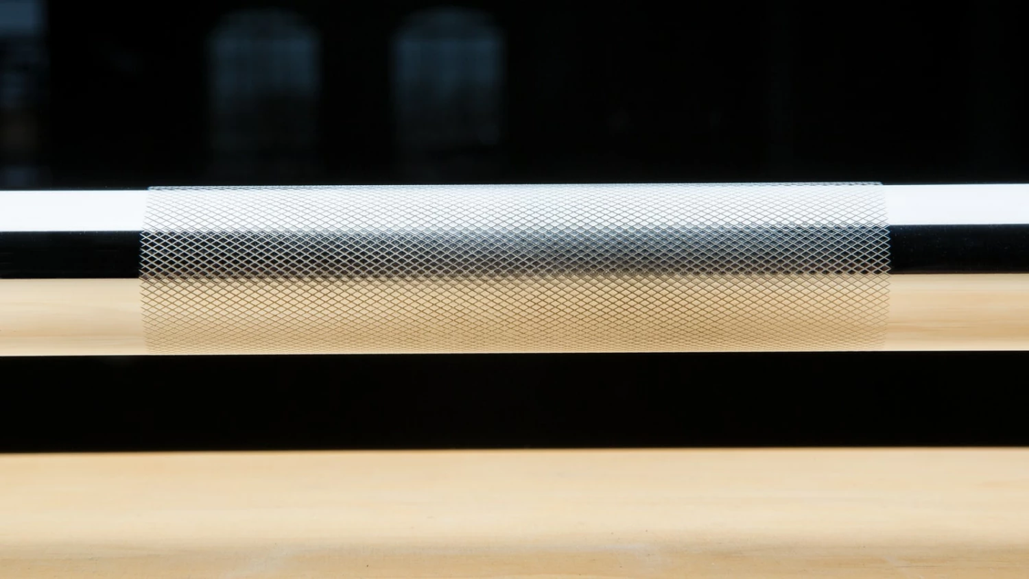 Rogue Fitness Rogue Pyrros Bar - 28MM - Stainless Steel - Image 5