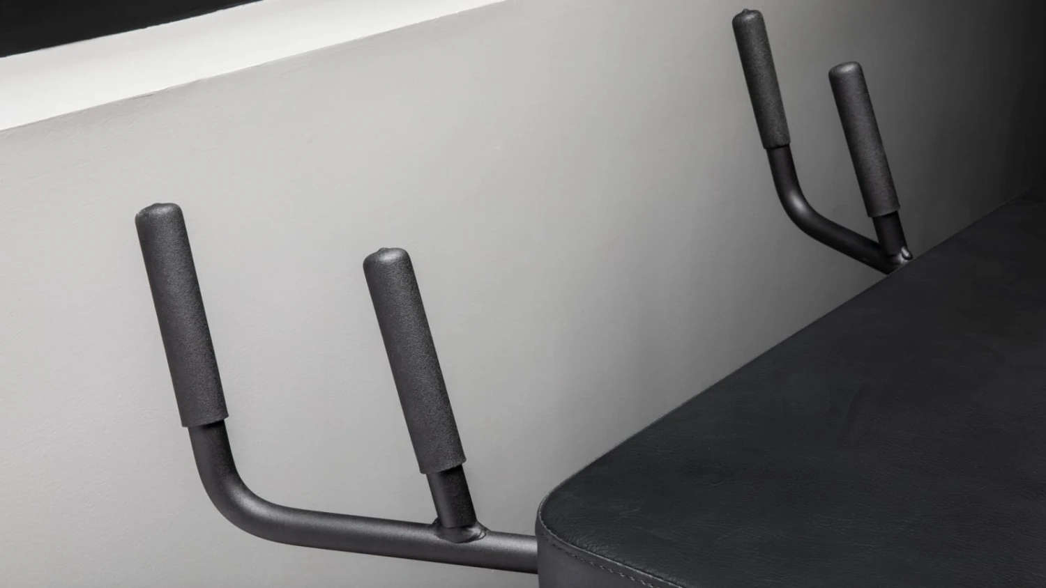 RH-2 Rogue Reverse Hyper Rogue Fitness RH-2 Rogue Reverse Hyper -Rogue Fitness XX8199