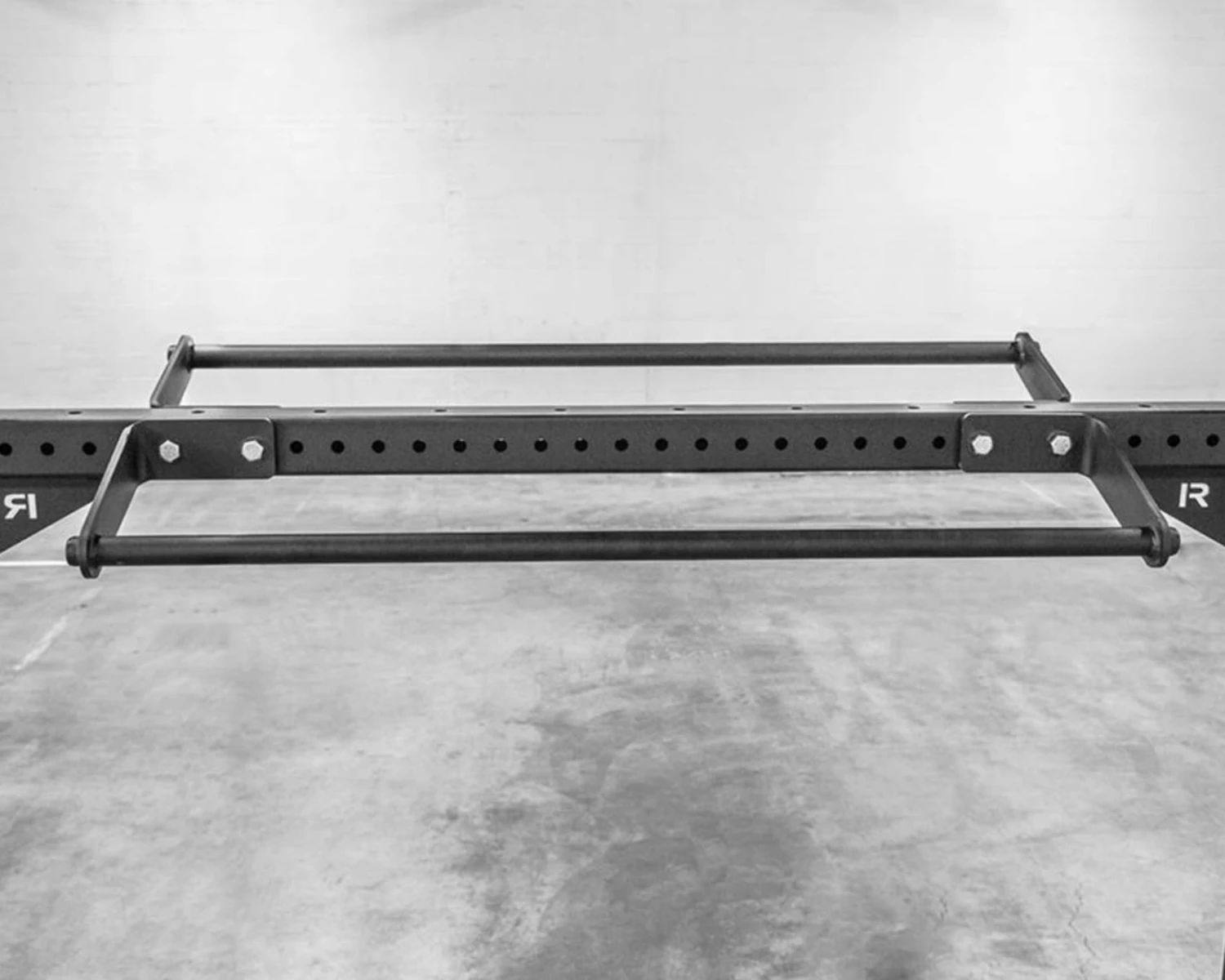 Rogue Fitness Rogue V2 Face Mount Pull-up Bar For Monster Lite - Image 4